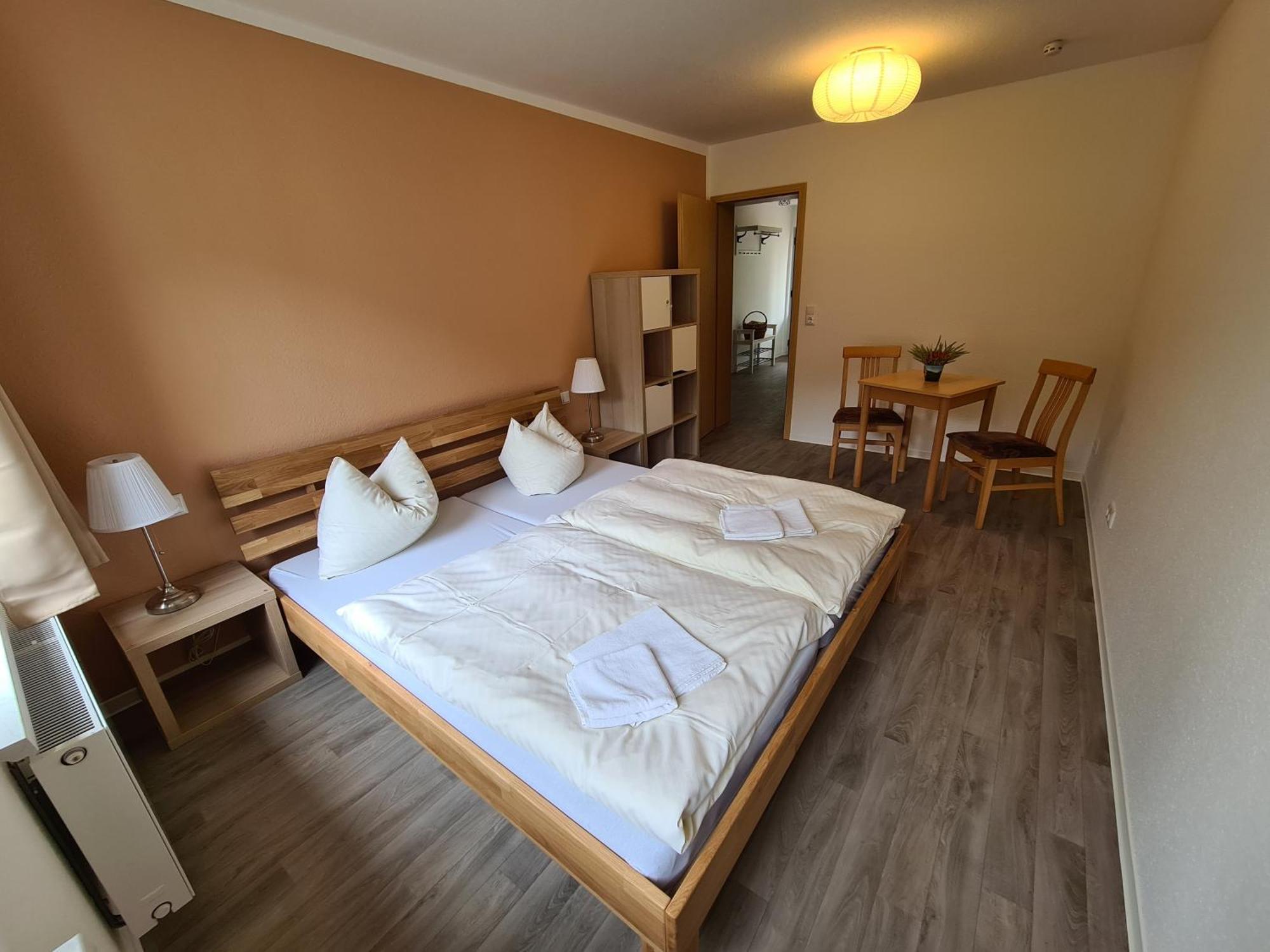 Jugendtours-Feriendorf Ummanz Zimmer foto