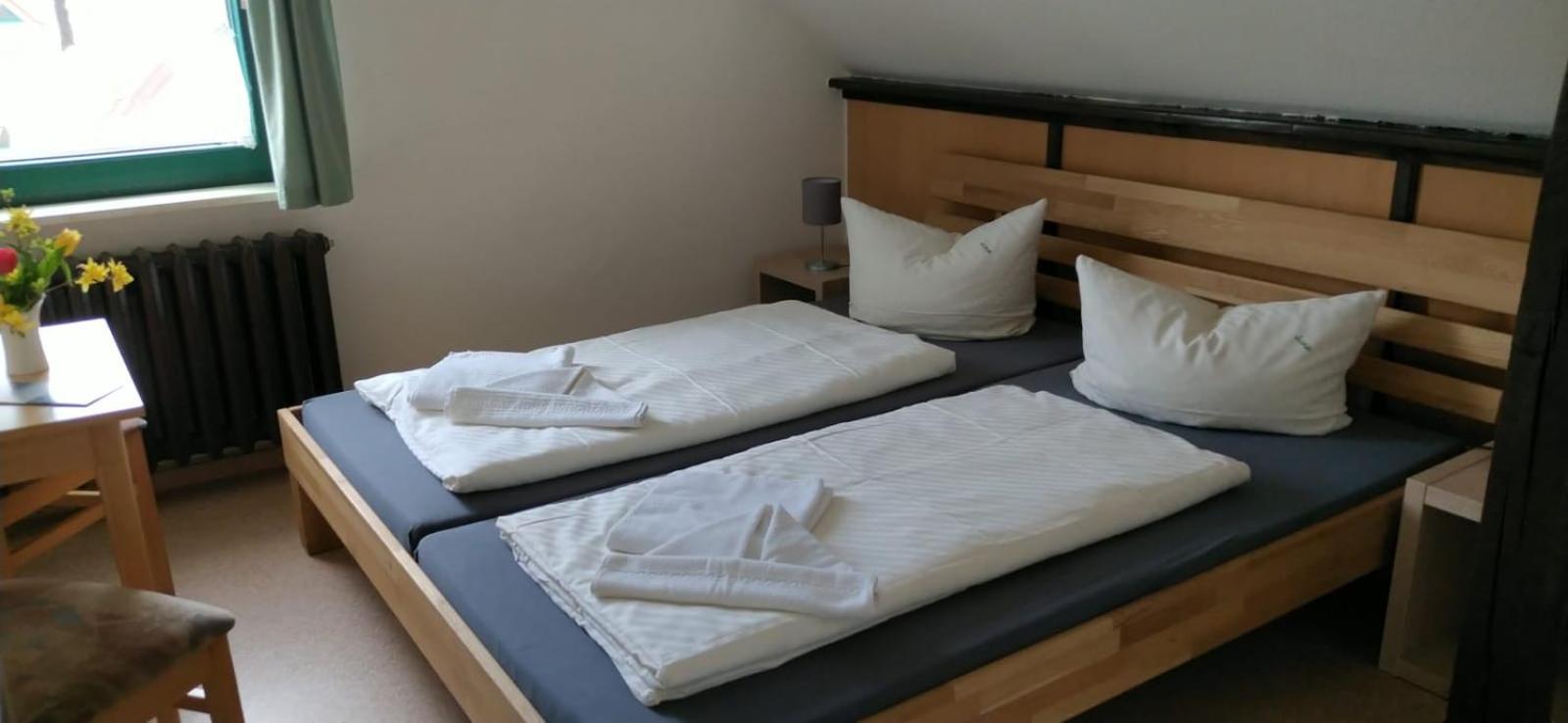 Jugendtours-Feriendorf Ummanz Zimmer foto